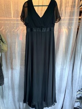 Black Chiffon V-Neck Maxi Dress